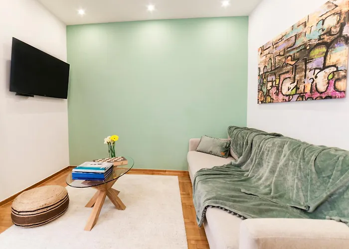 Mary\'S Haven Apt Near Metro Station And Acropolis