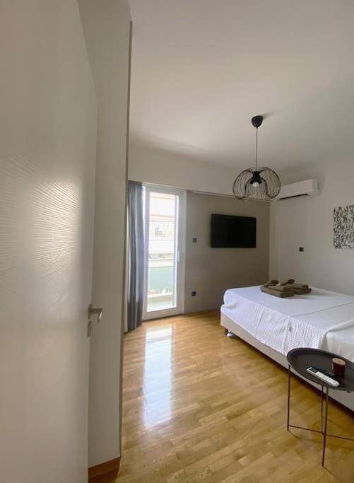 Mary's Haven Near Metro Station And Acropolis Apartment