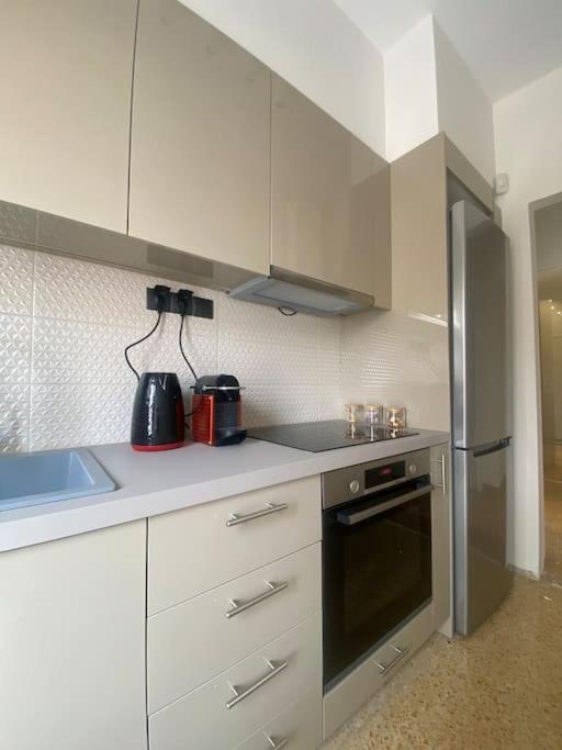Apartment Mary's Haven Near Metro Station And Acropolis *
