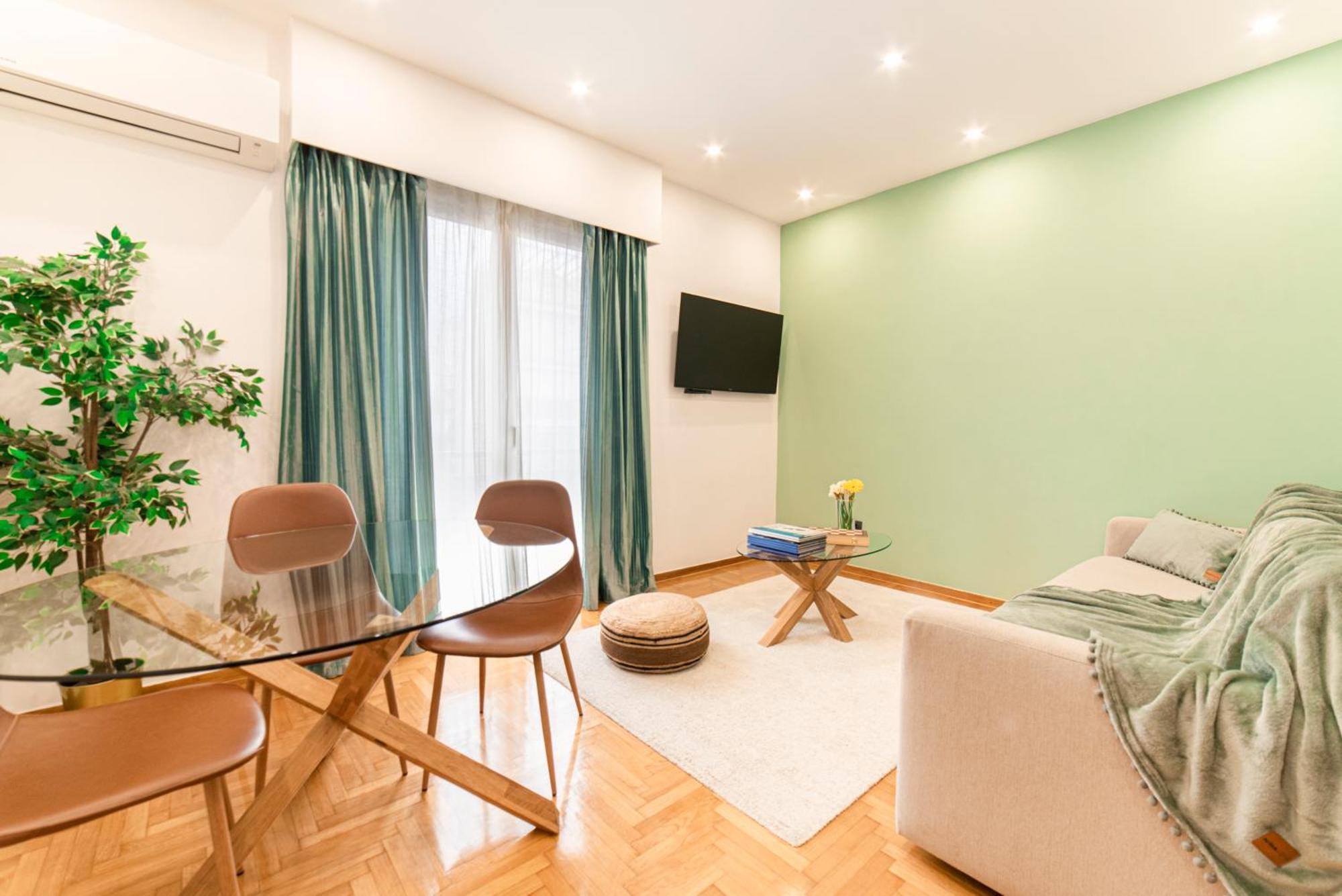 Apartment Mary's Haven Near Metro Station And Acropolis *